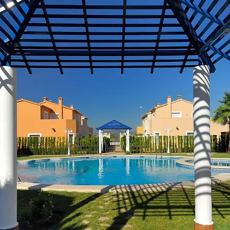 Nova By On Travel Oliva