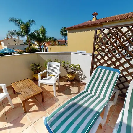 Tatil Evi Nova By On Travel Oliva